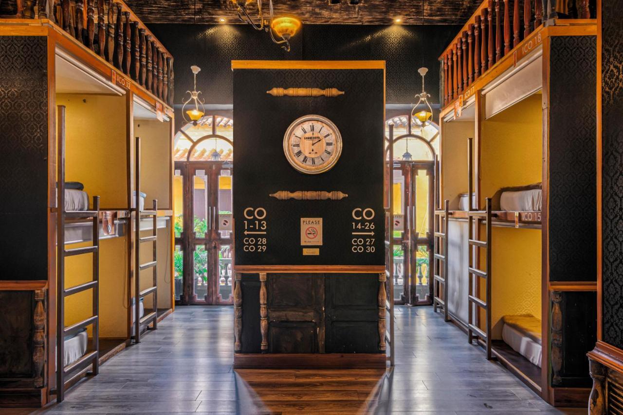 The Clock Hostel & Suites Cartagena Екстериор снимка